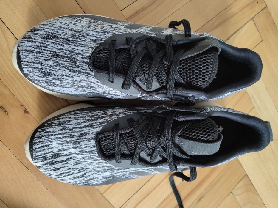 Маратонки Adidas и Nike 43-44. 27.5см стелка