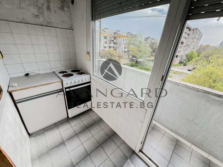 оф.25643 Двустаен с три отделни стаи/ Изгрев