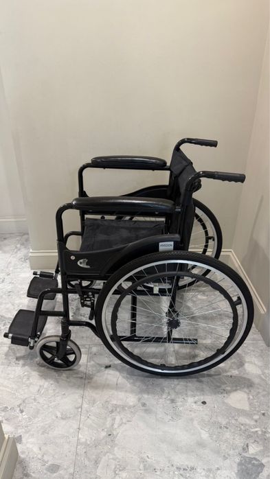 коляска для инвалидов