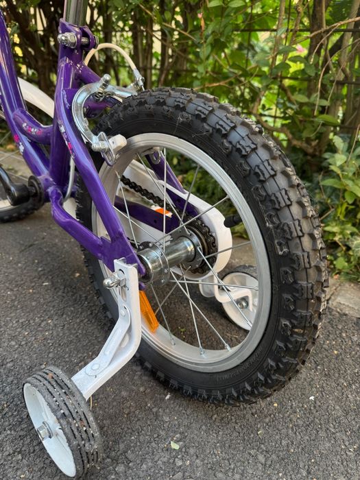 Bicicleta fete  4-7 ani