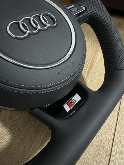 Volan tesit Audi s line cu padele