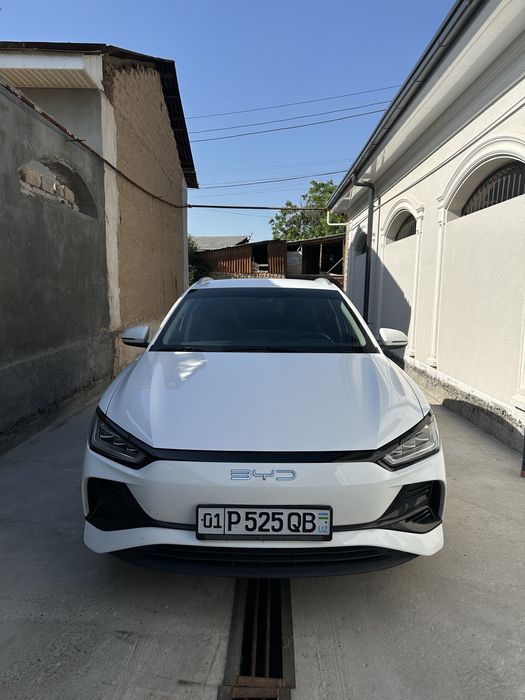 BYD e2 2023 yil