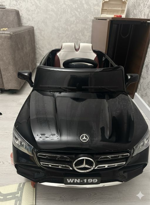 Детский электромобиль