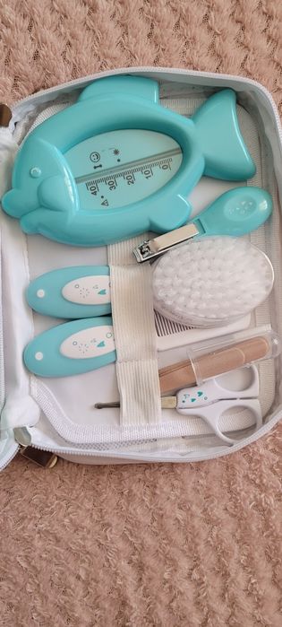 Set pentru îngrijire bebeluși/ copilași, 7 piese, Nou