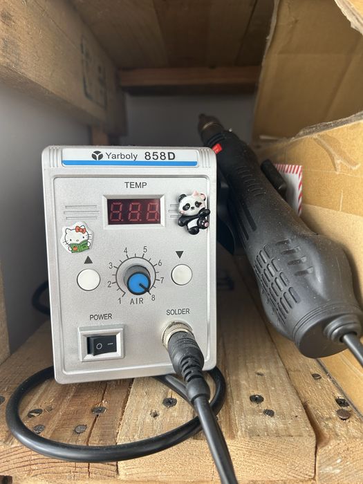 Stație de lipit cu aer cald Yarboly 858D - 700W (SMD Rework)