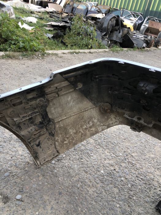 Задний бампер на w203 мерседес.