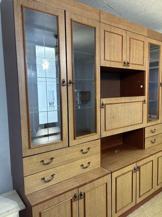Продам сервант советский