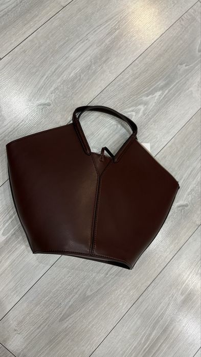 Zara дамска чанта в бордо среден размер
