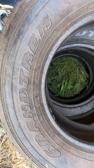 2 шины  на джипы