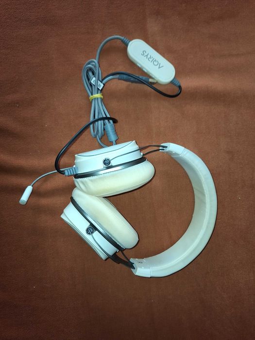 Casti AQIRYS Altair cu fir, telecomanda/fir, USB