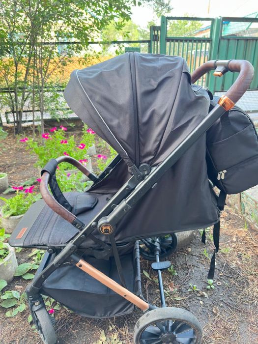 Продам коляску ! Пользовались не долго! Торг!