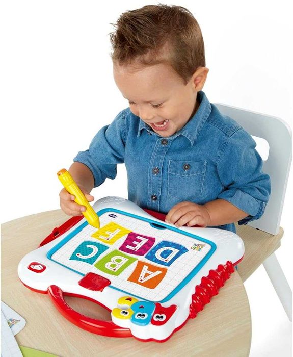 Chicco My First Chalkboard – Моята първа дъска с LCD дисплей