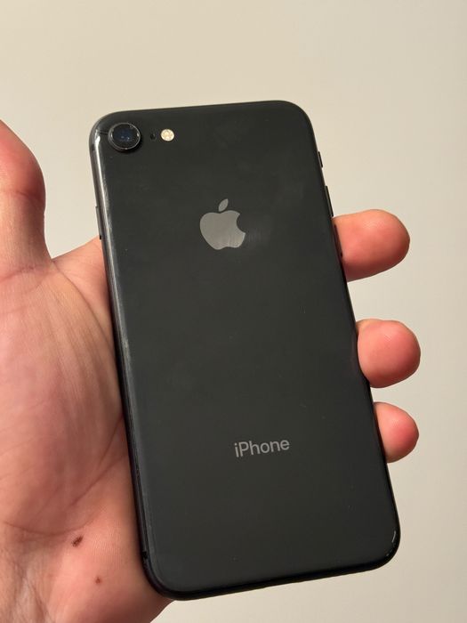 iPhone 8 Negru 64GB