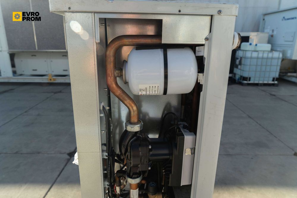 Chiller răcit cu aer CLIMAVENETA MECH-IB-G07 – 14.93 kW | chiller 15 kw pret | Nou | R32 | Modul hidraulic