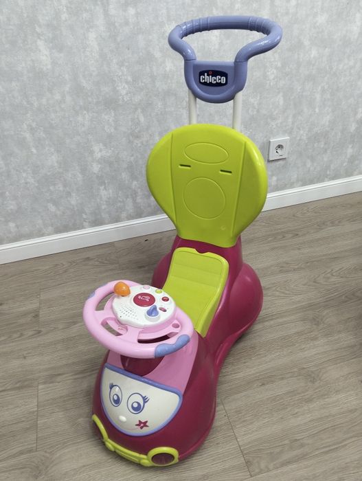 Детская машинка толокар