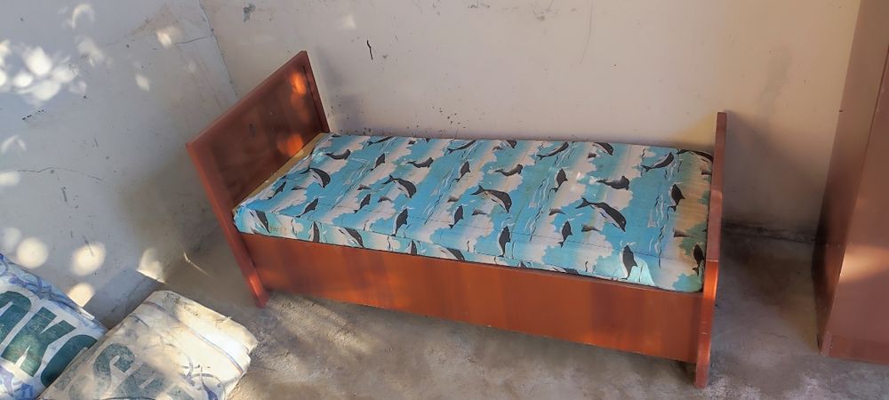 детский Шкаф и кровать б/у