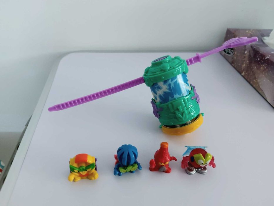 5 x Superzings Superthings