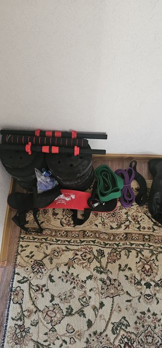 Продам турник 3в1 и гантели комплект