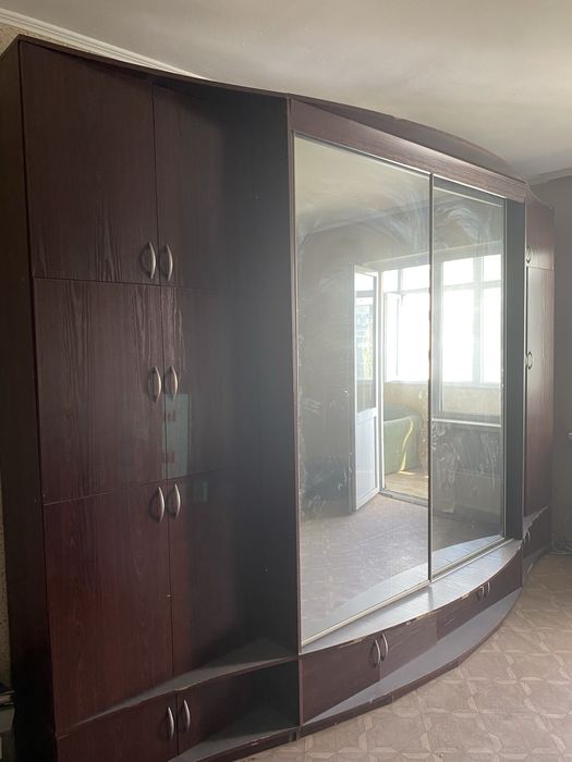 Шкаф для гостиной