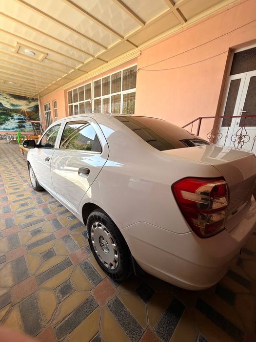 Chevrolet Cobalt sotiladi