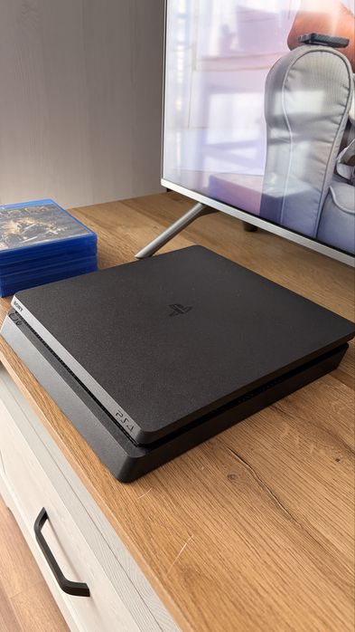 Vand PS4 Slim 512gb + 9 Jocuri