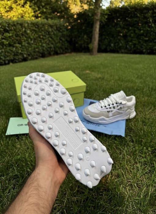 Off White Odsy Alb - Full Box