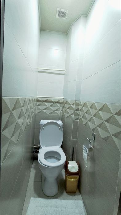 Medgaradok 3/3/5 balkon 2/6 srochno sotiladi