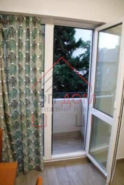 Дава се под наем Тристаен апартамент в Варна, Център - 80 кв.м за 561 € - Снимка #13