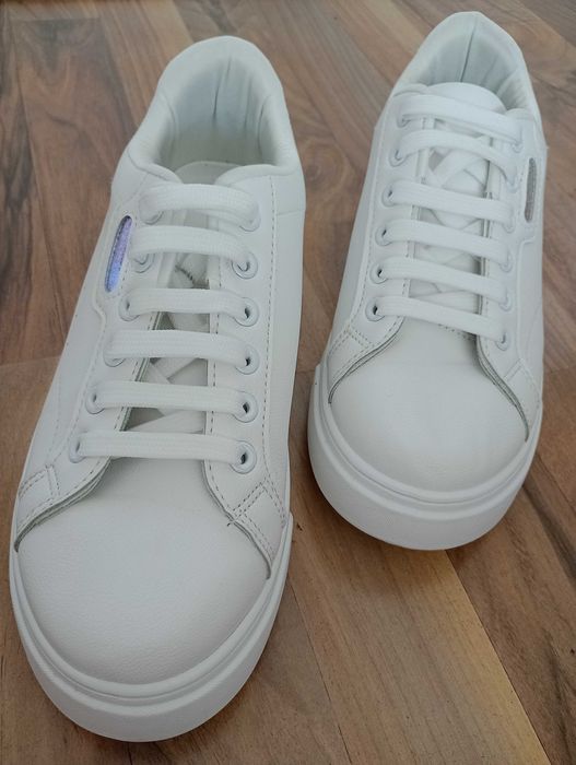 Дамски маратонки от Tendenz