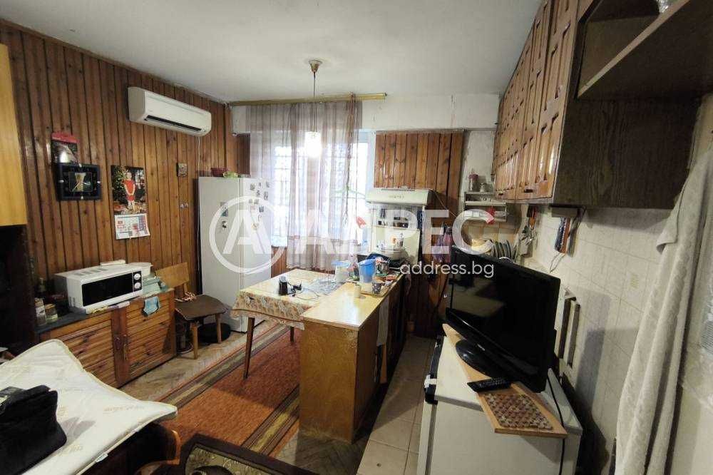 Двустаен разширен апартамент в ж.к. "Орел"