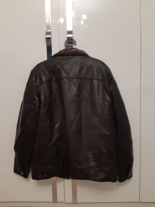 Продам куртку демисезонную