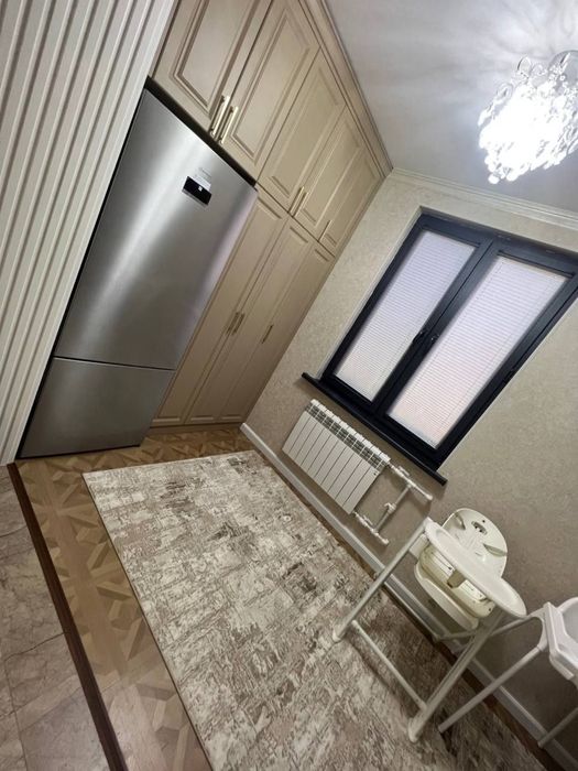 Юнусабад-14, Сайрам Медиапарк, 3/3/5, 79м2, евроремонт, вдоль дороги