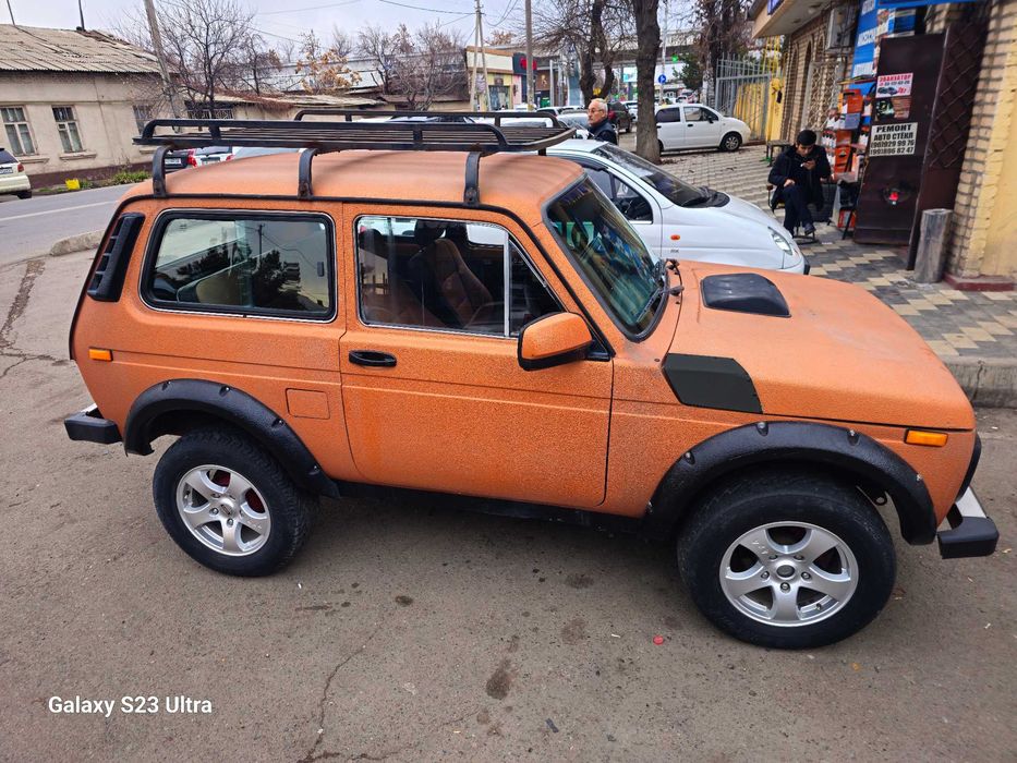 Niva,  Ваз 2121 (бензин+Метан)