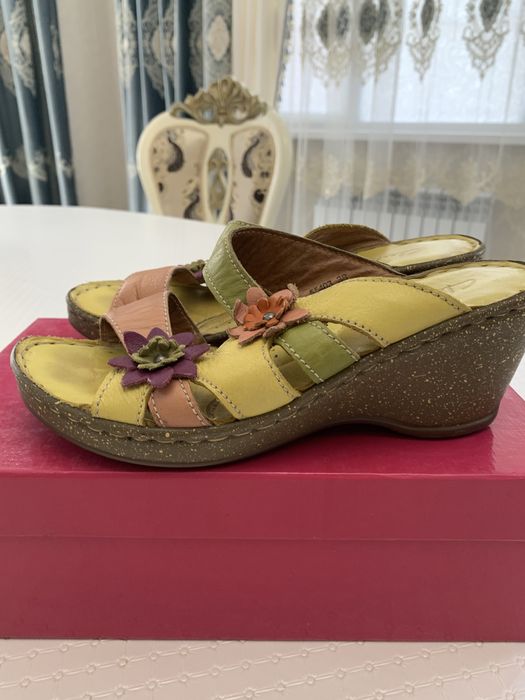 Продам б/у обувь