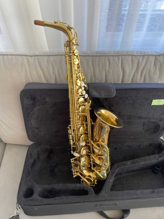 Vand saxofon alto Thomann TAS 150 - folosit cateva luni
