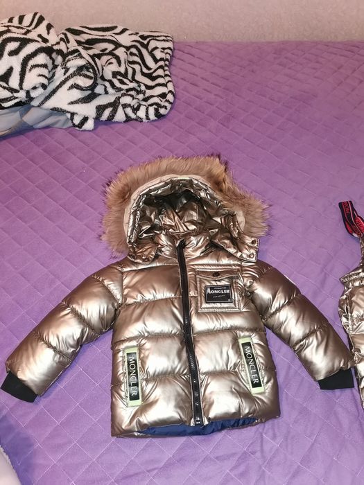 Продам комбинезон детский "MONCLER"