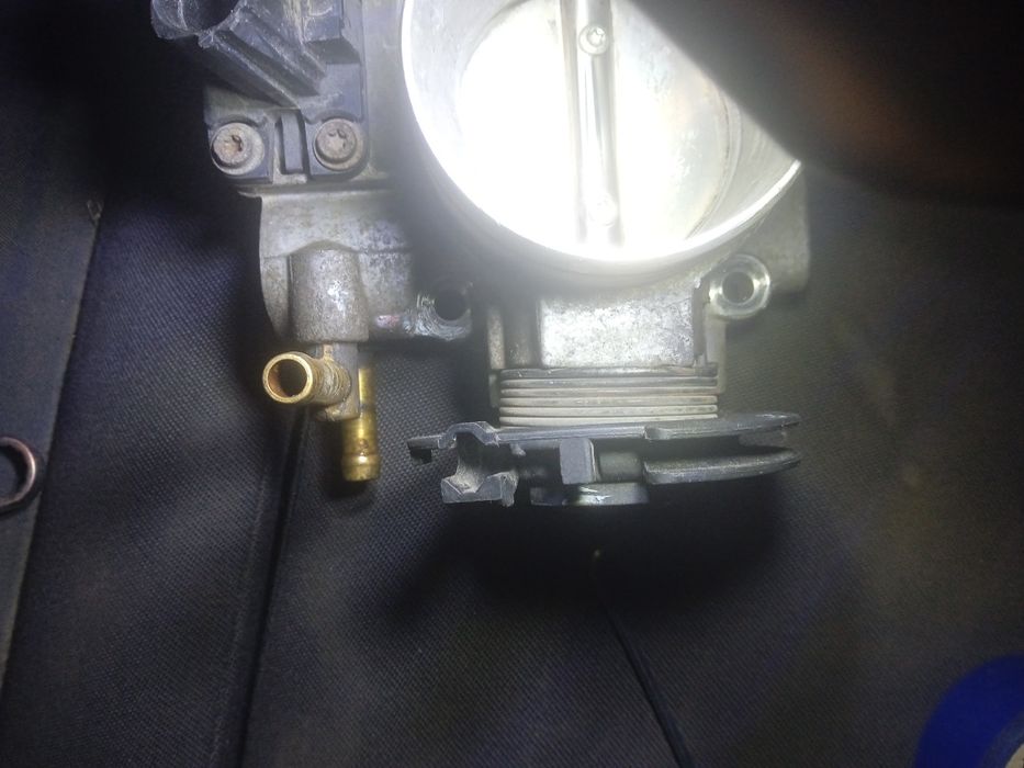 Дроссельная заслонка