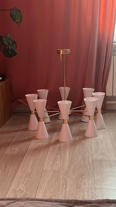 Продам люстру новую