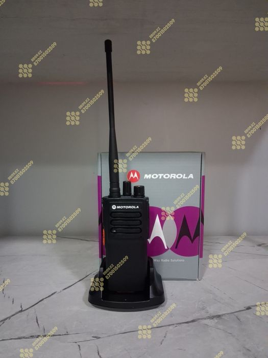 Рации MOTOROLA DP4400.