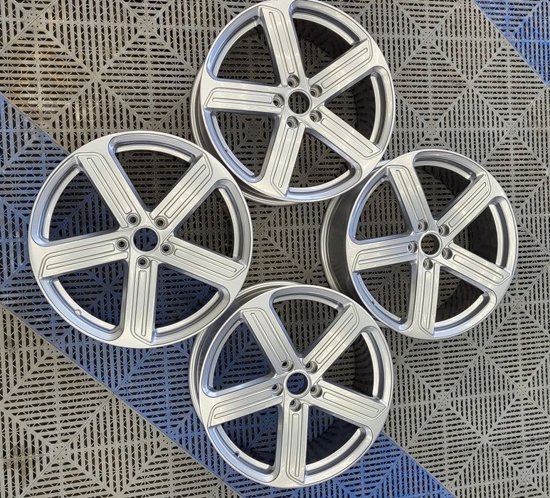 Jante Volkswagen 19"5x112 8J ET45 Golf/Passat/Tiguan