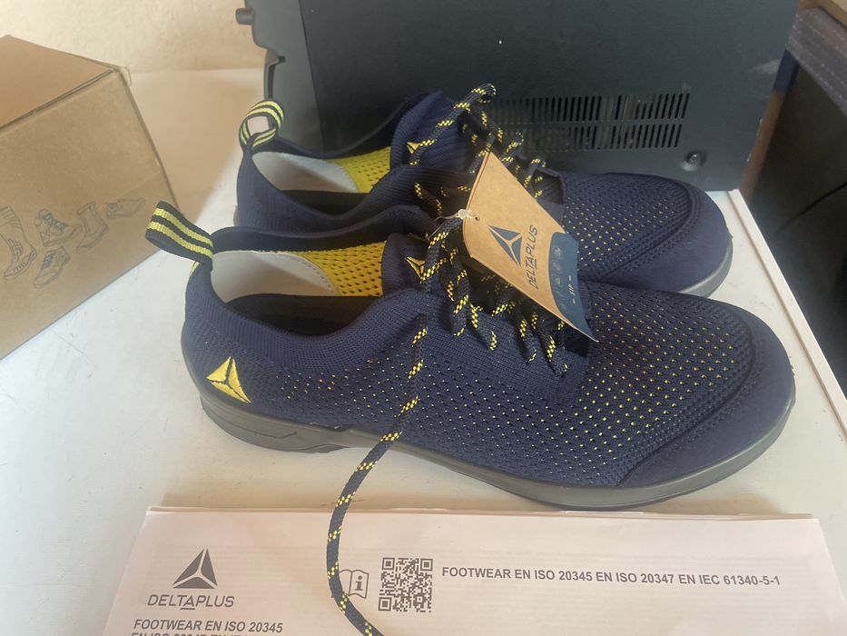 Pantofi Delta plus marimea 40