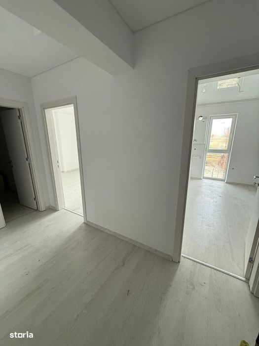 Apartament cu terasă și încălzire pe gaz, 72 mp