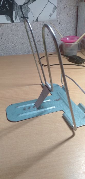 Продам советскую подставку для книг 2000 тг