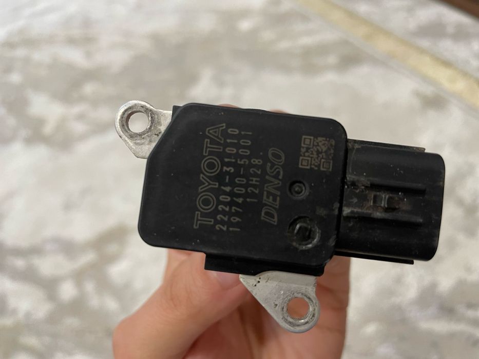 Продам ДМРВ на Камри 40 Оригинал