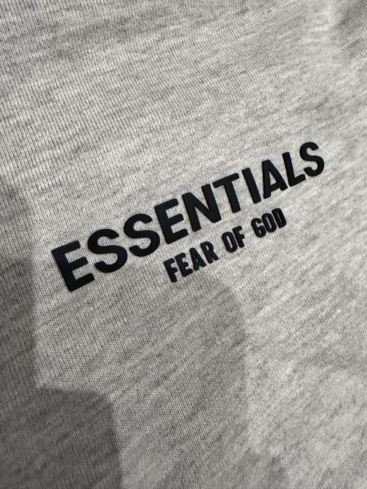 Къси панталони essentials