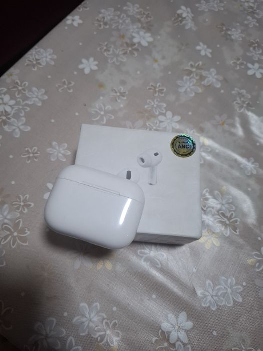 Продам Airpods Pro 3