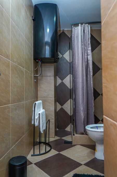 Дава се под наем Едностаен апартамент в Пловдив, Младежки Хълм - 41 кв.м за 178.5 € - Снимка #1