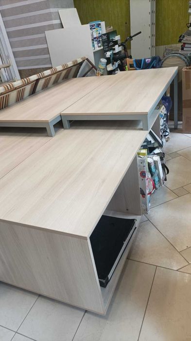 Бюра качествени - три броя