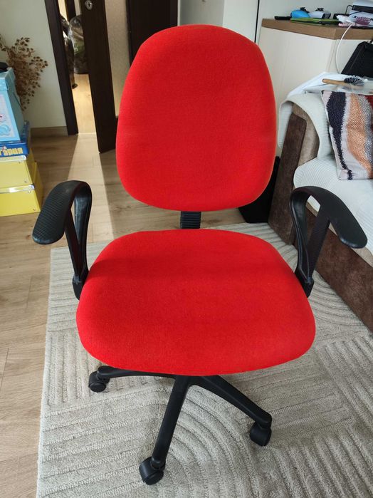 Ученически стол червен