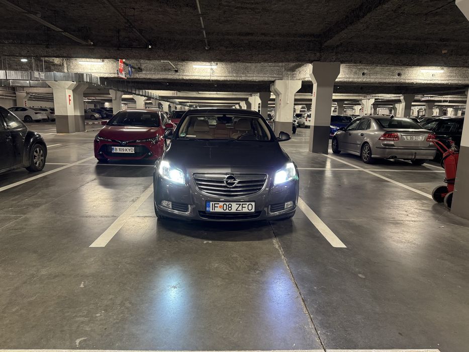 Opel insignia 2.0i turbo  4X4 2009